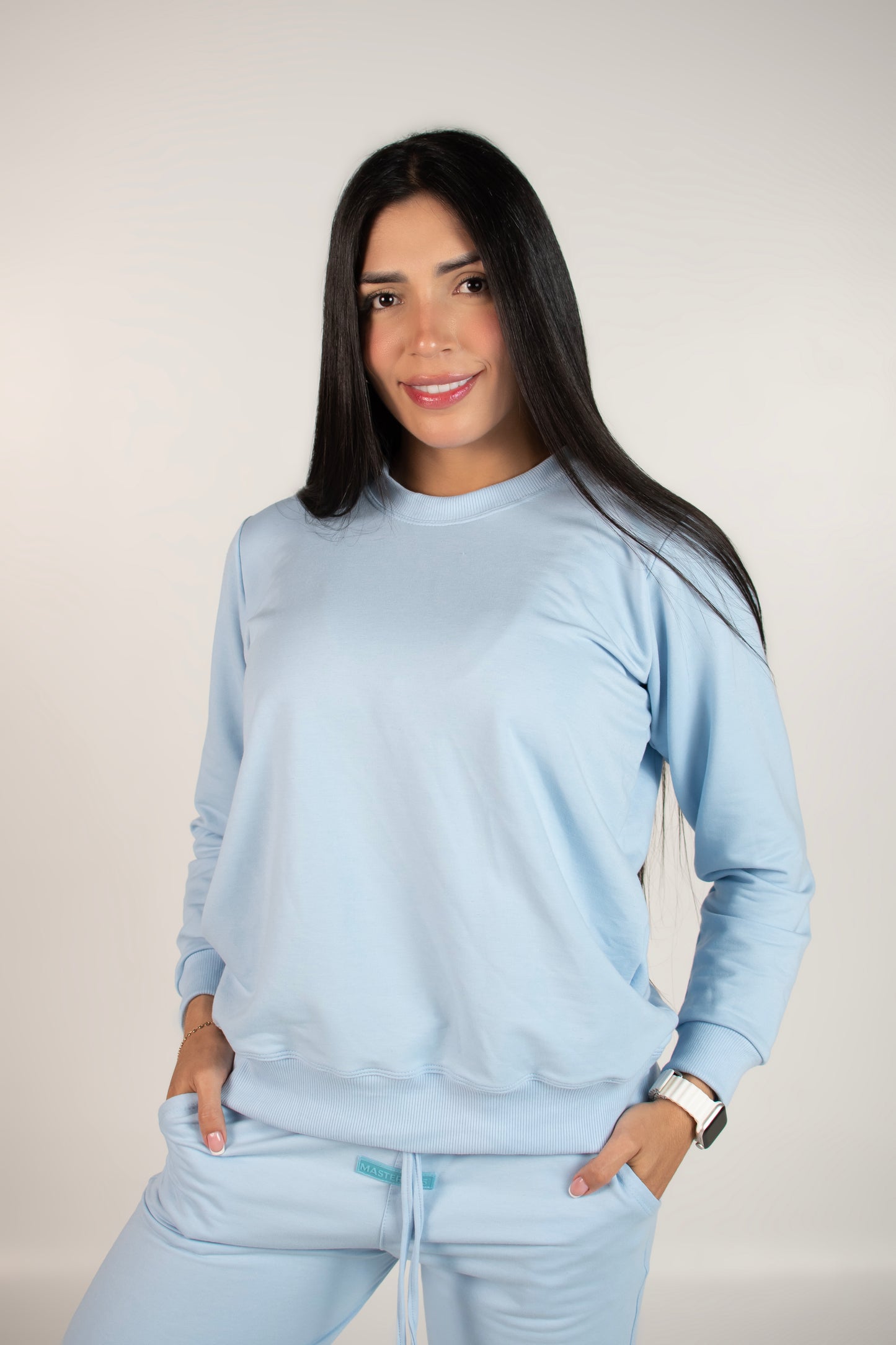 CLASSIC ROUND NECK