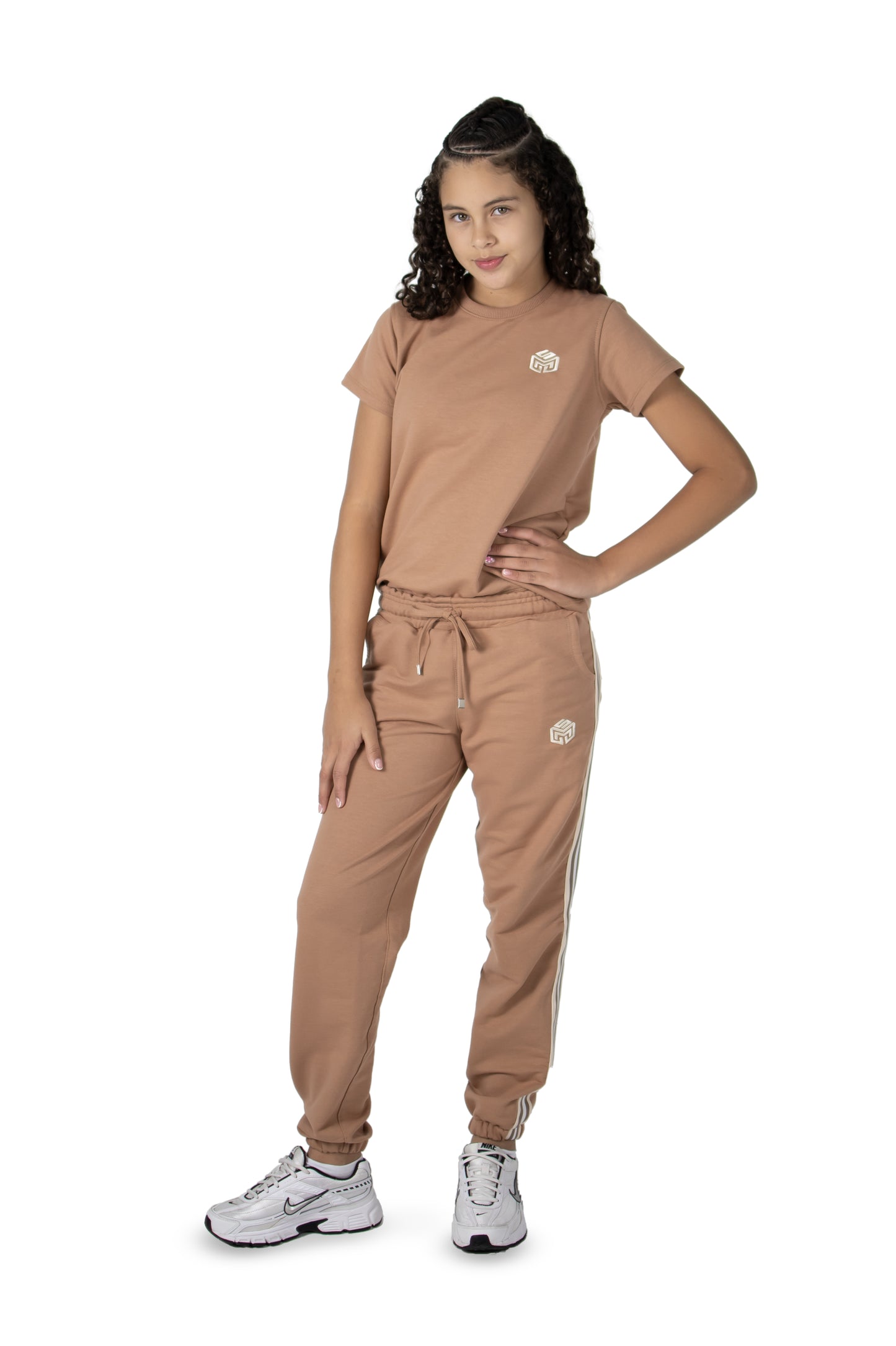 Free Roots Kids Set Niña