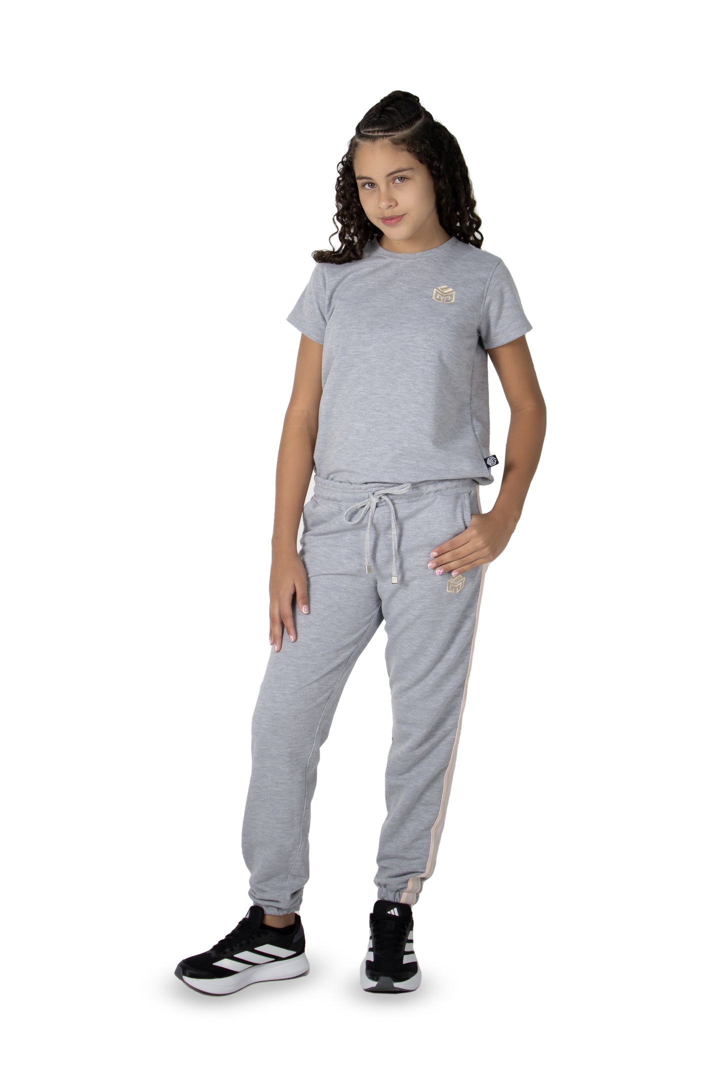 Free Roots Kids Set Niña