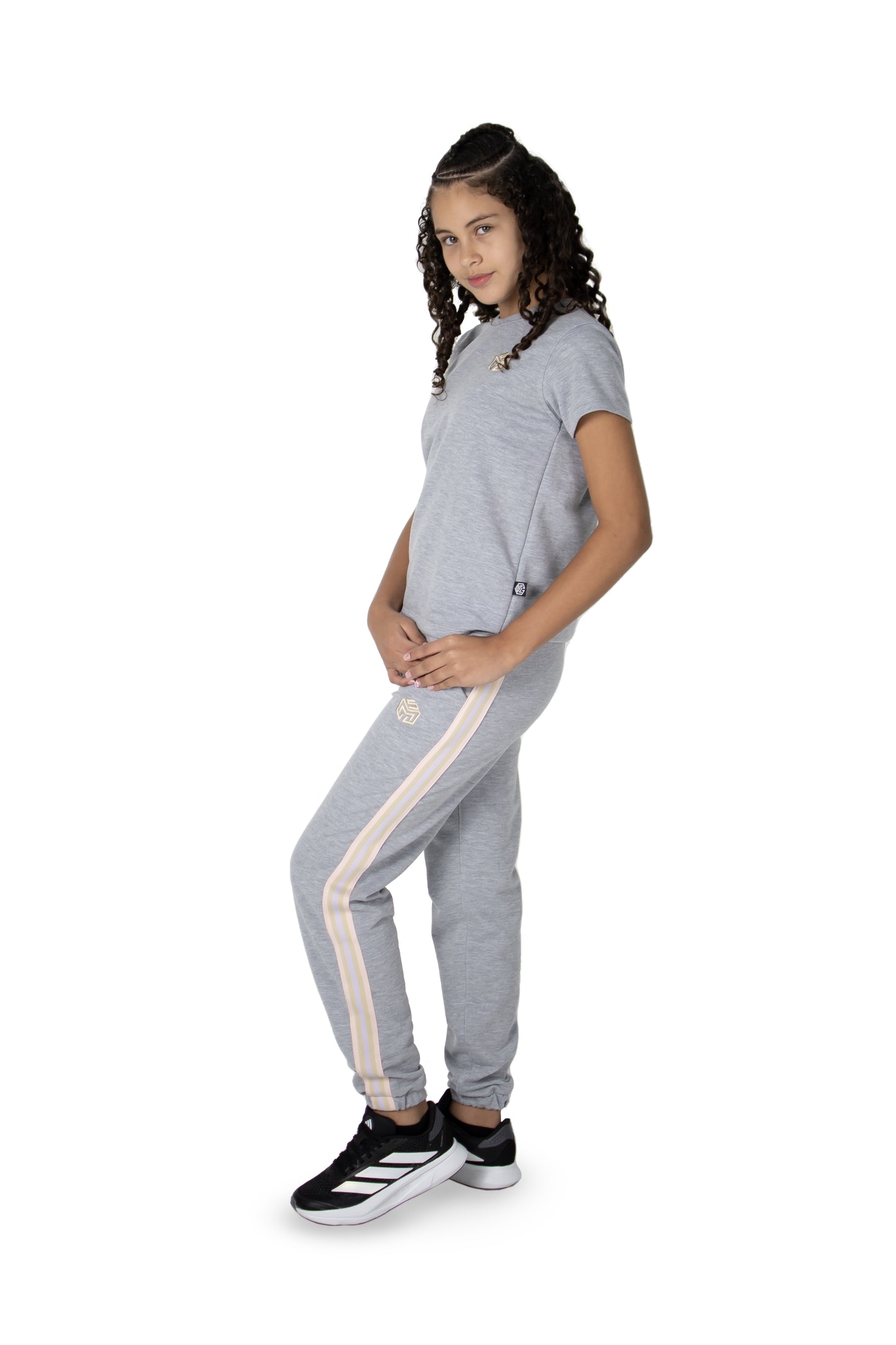 Free Roots Kids Set Niña