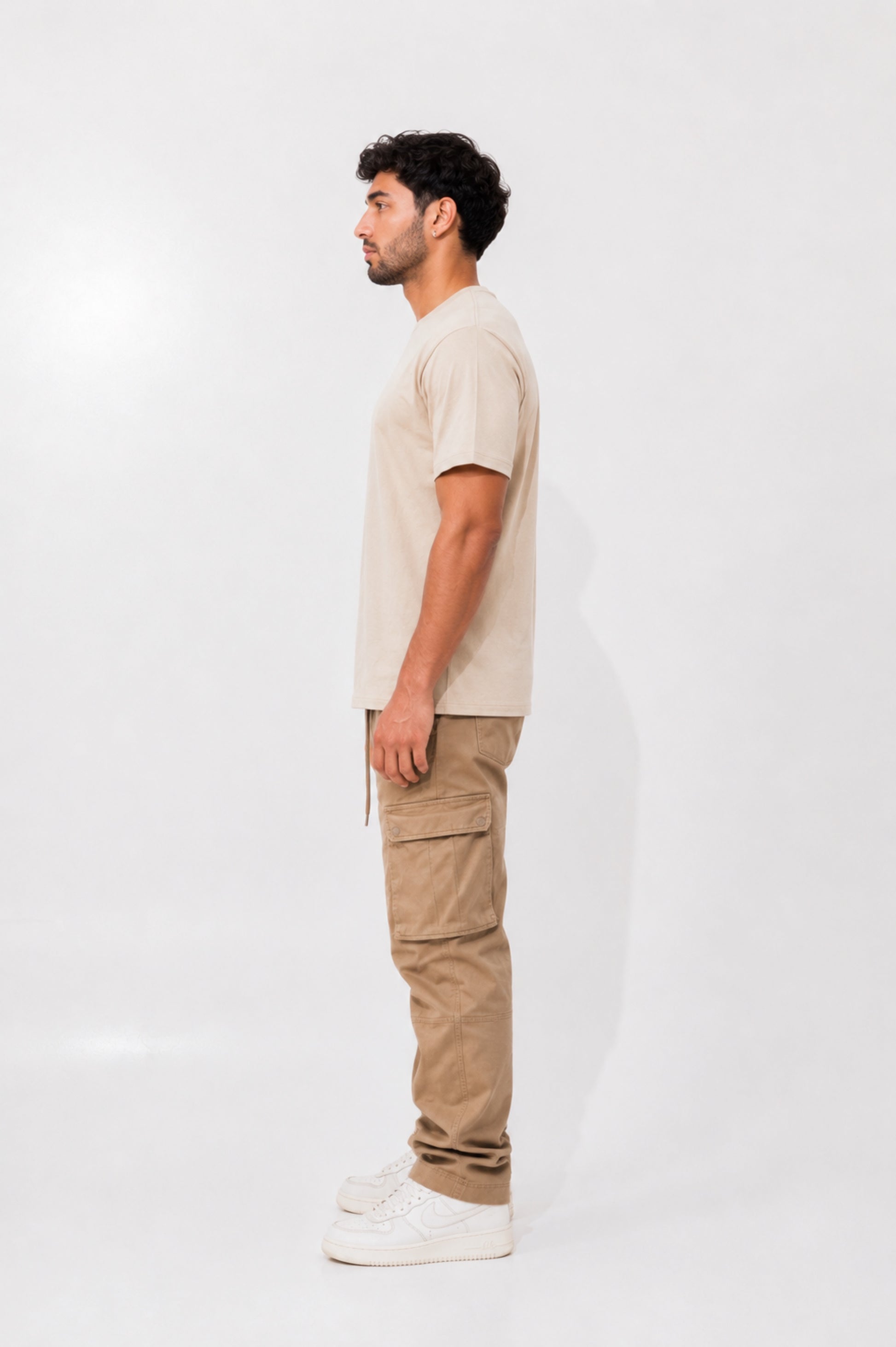 Camiseta basica Zenth camel, vista lateral